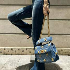 Picture of Valentino Handbags _SKUfw190801340fw